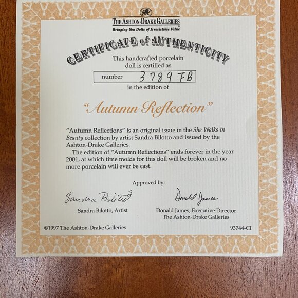 “Autumn Reflection" Vintage Porcelain Bisque Wedding Doll - Picture 16 of 16